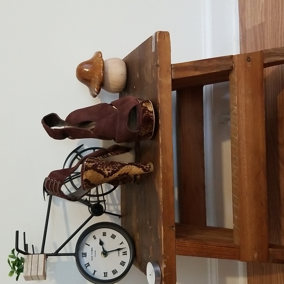 High Heels - Picture 5 of 5